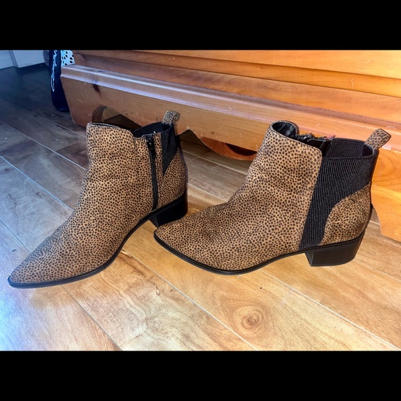Ankle boots - Picture 1 of 2